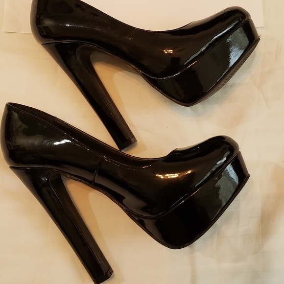 SHIELKH black patent finish heels US SZ 6 - Picture 1 of 5